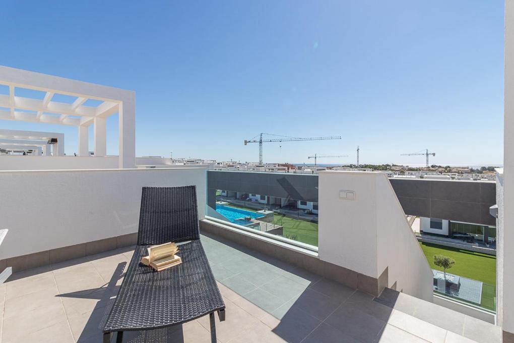 Calle Bullas Topfloor lejlighed Torrevieja Eksteriør billede