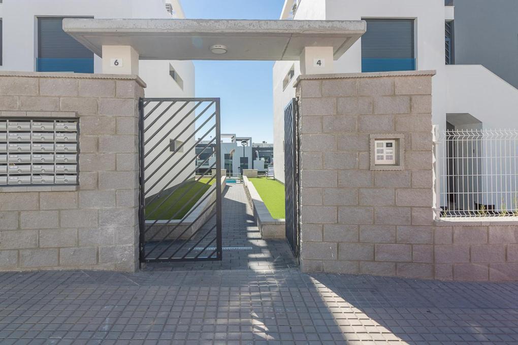 Calle Bullas Topfloor lejlighed Torrevieja Eksteriør billede